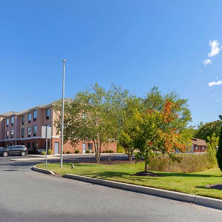 Comfort Inn & Suites Cambridge Εξωτερικό φωτογραφία