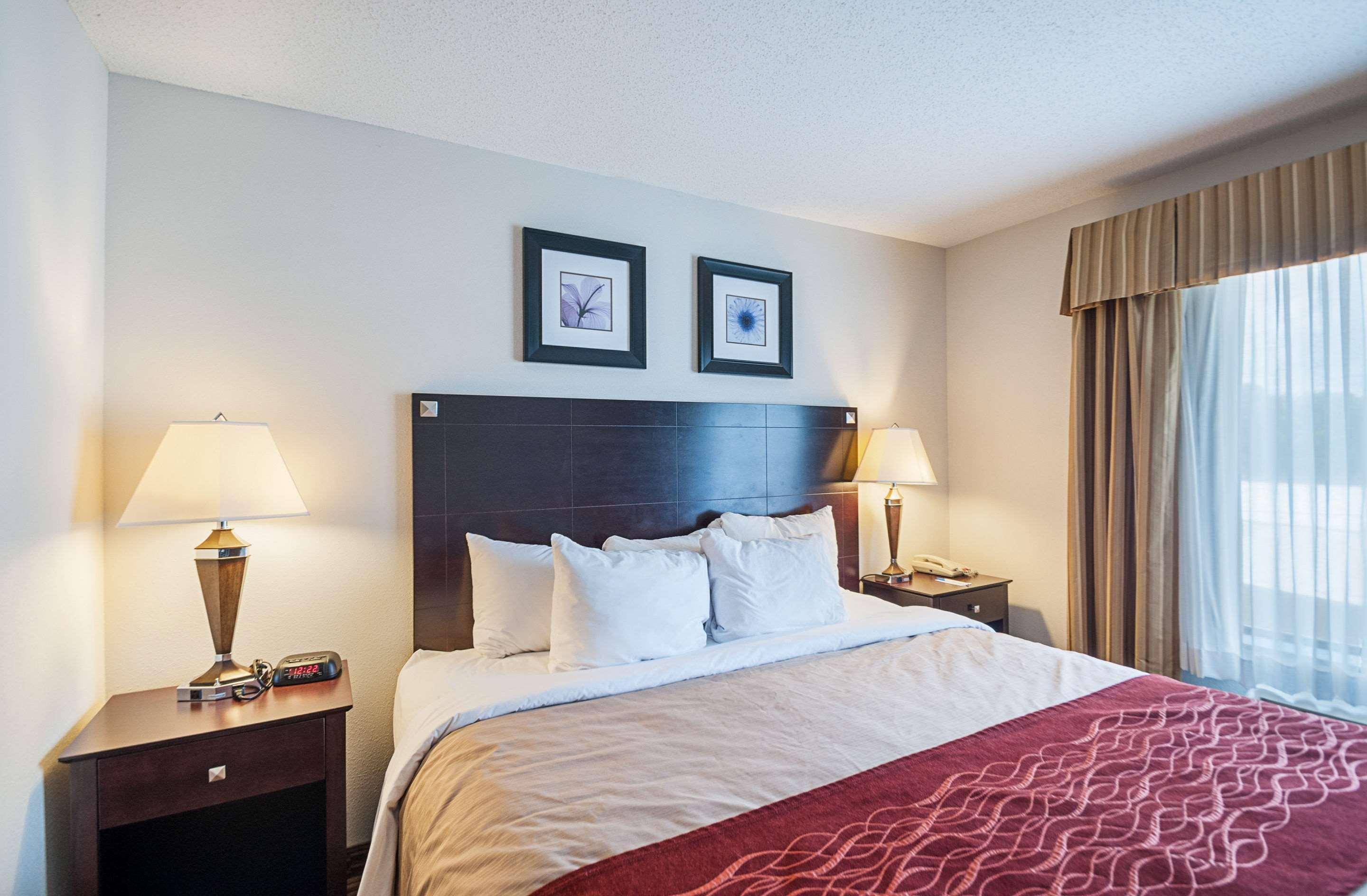 Comfort Inn & Suites Cambridge Εξωτερικό φωτογραφία