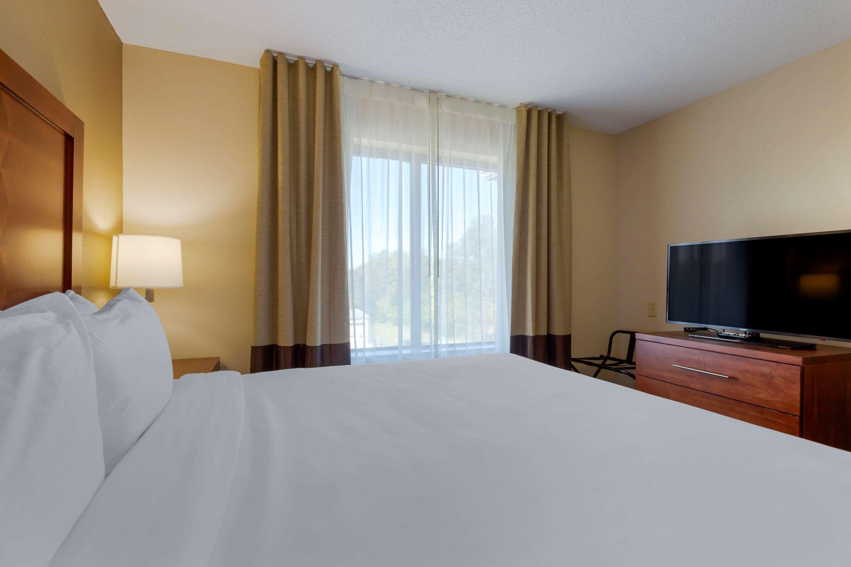Comfort Inn & Suites Cambridge Εξωτερικό φωτογραφία
