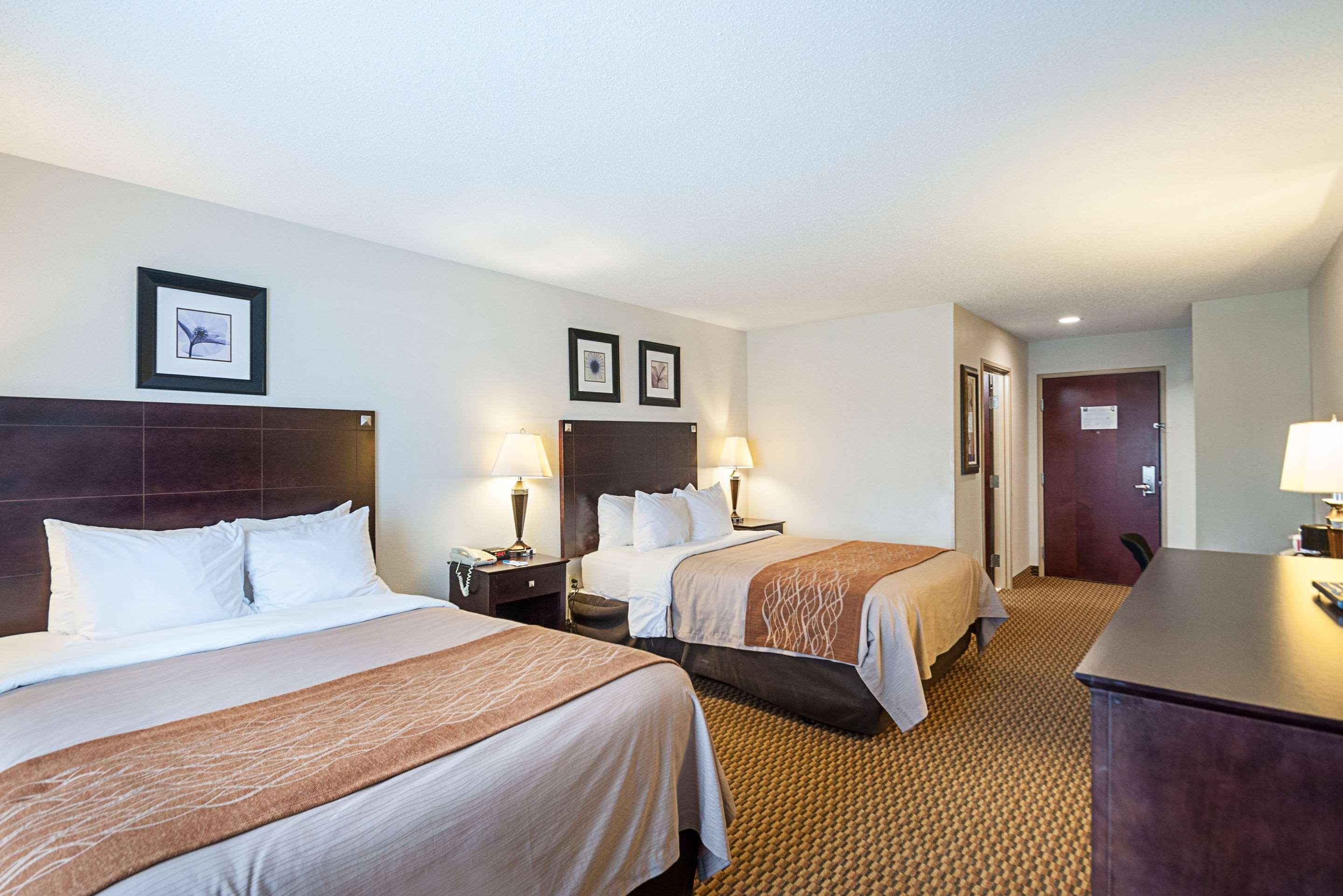 Comfort Inn & Suites Cambridge Εξωτερικό φωτογραφία