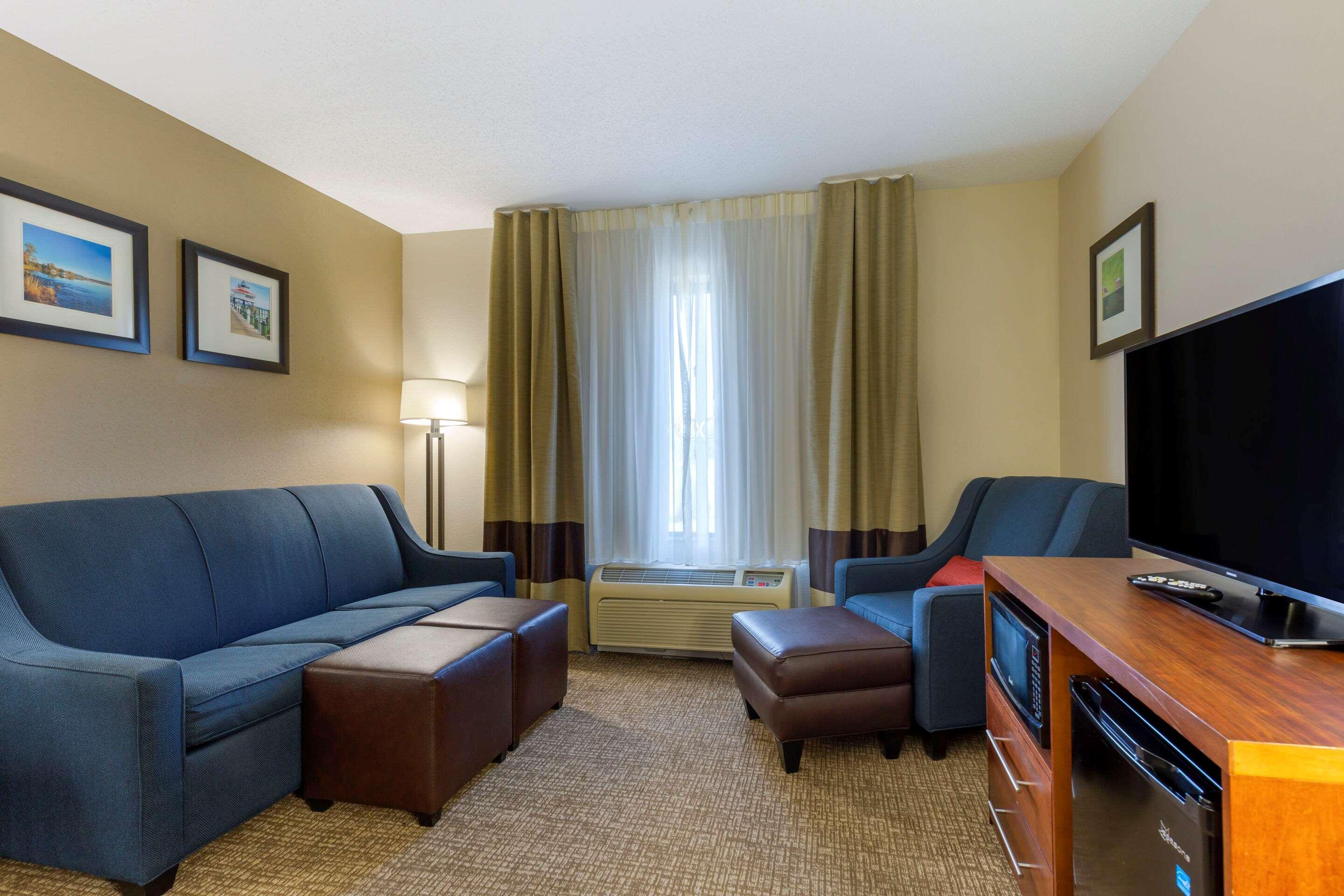 Comfort Inn & Suites Cambridge Εξωτερικό φωτογραφία