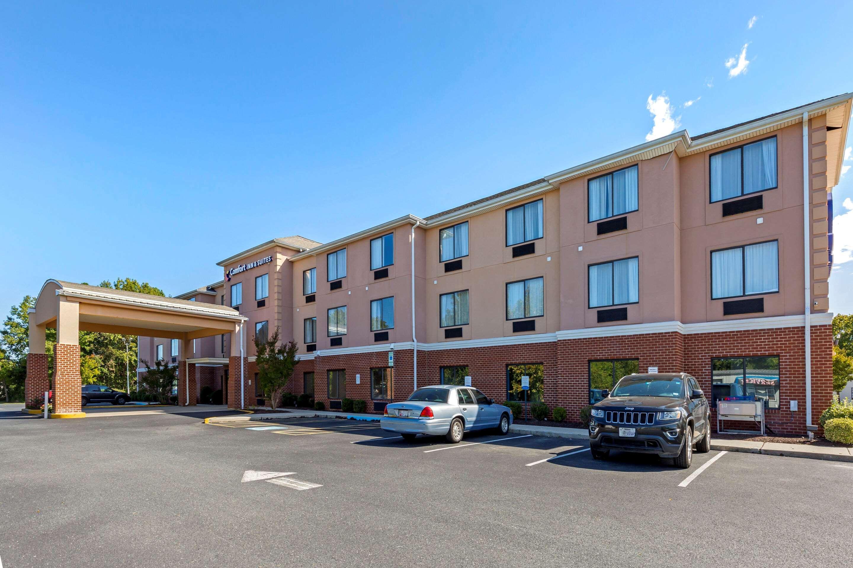 Comfort Inn & Suites Cambridge Εξωτερικό φωτογραφία