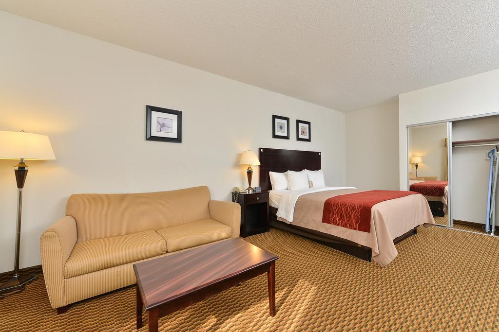 Comfort Inn & Suites Cambridge Εξωτερικό φωτογραφία