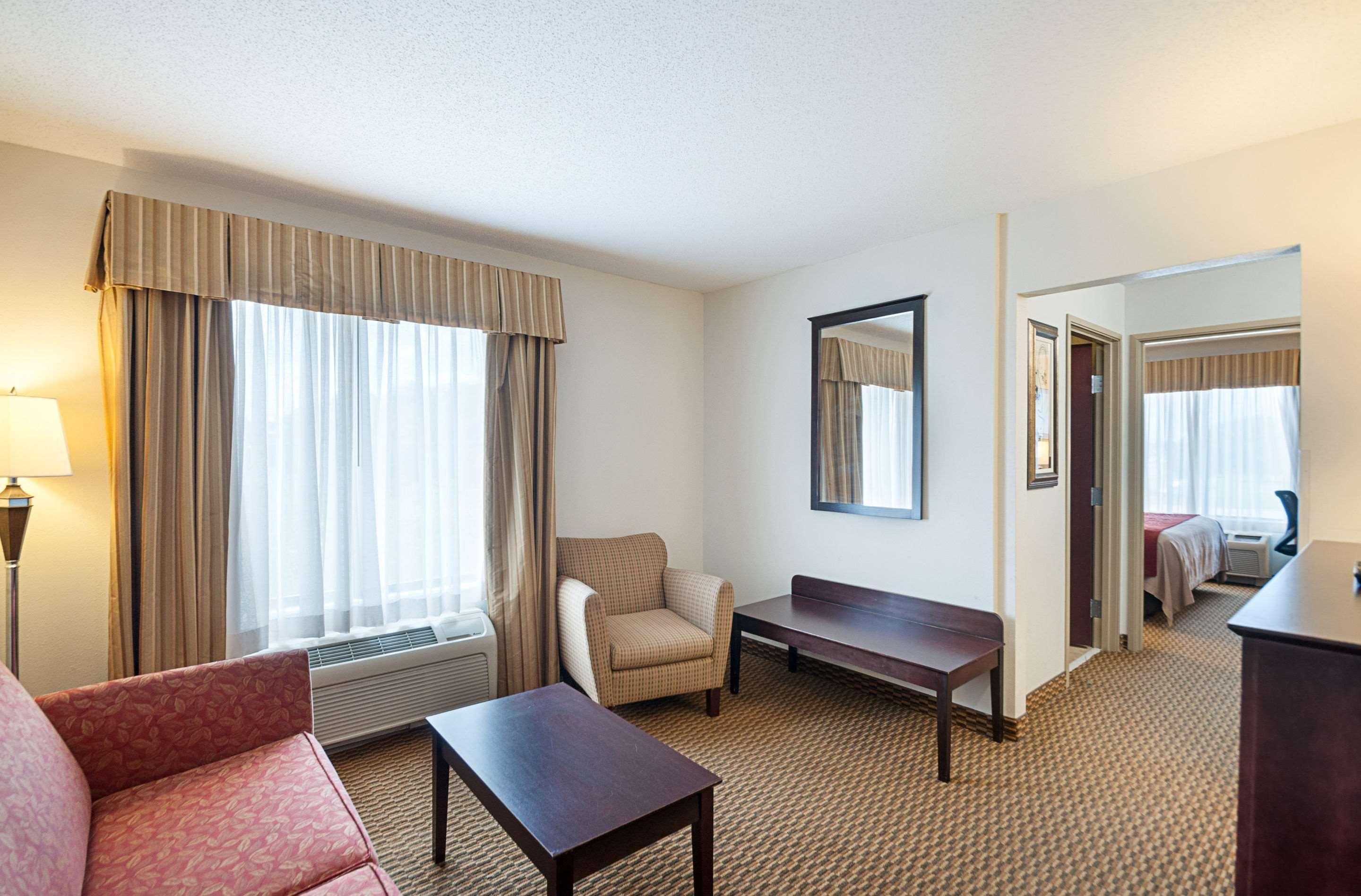 Comfort Inn & Suites Cambridge Εξωτερικό φωτογραφία