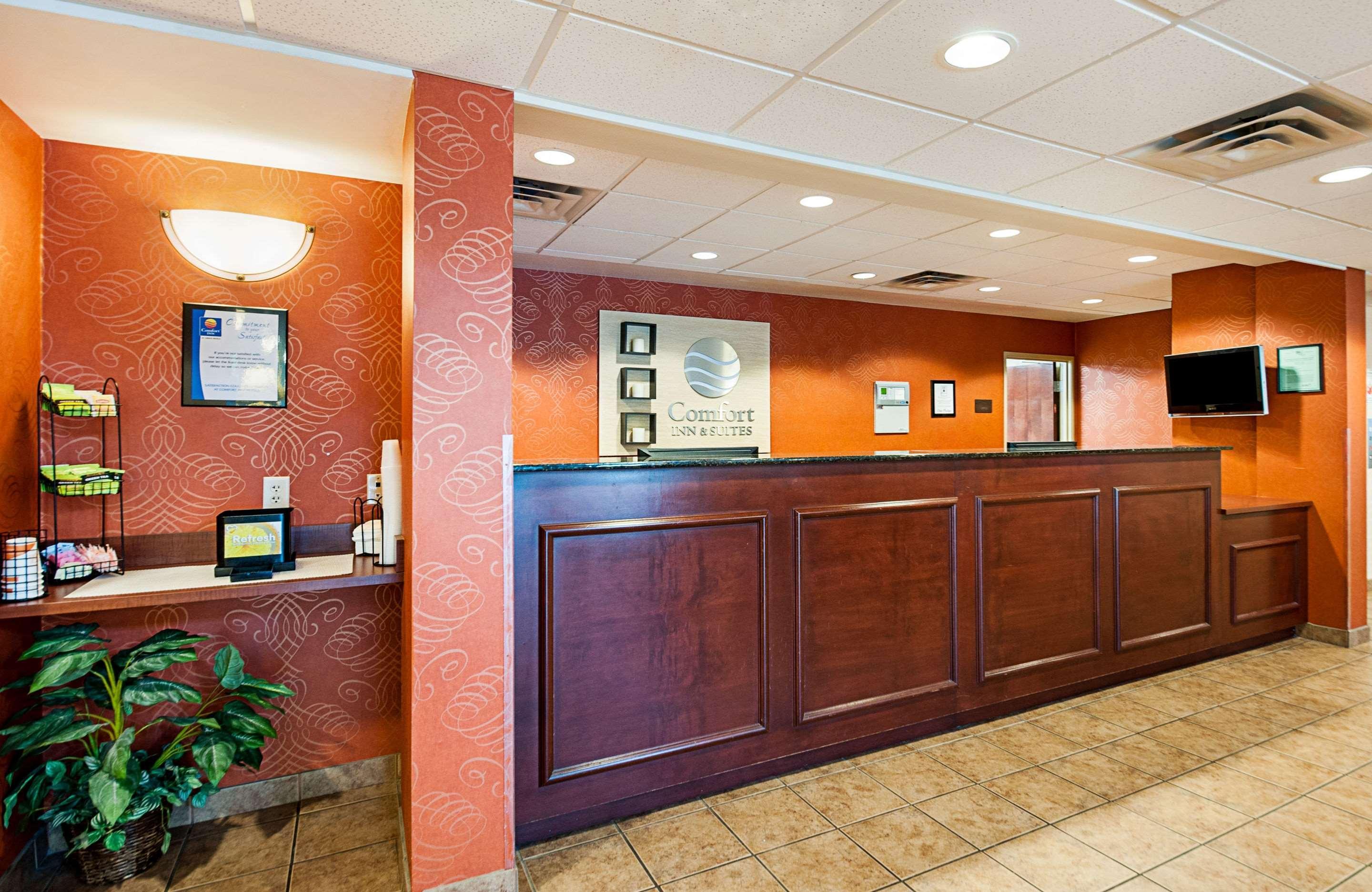 Comfort Inn & Suites Cambridge Εξωτερικό φωτογραφία