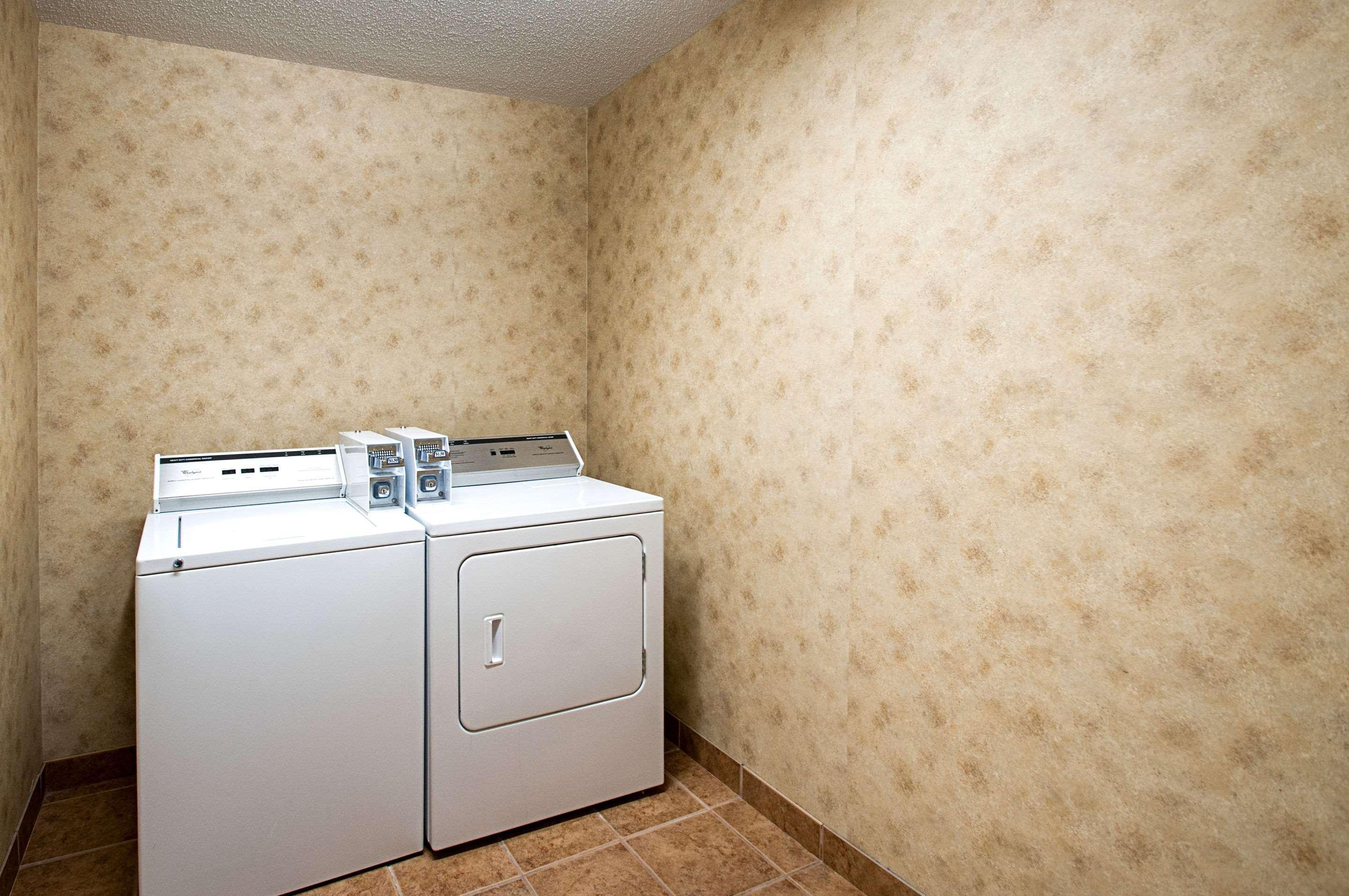 Comfort Inn & Suites Cambridge Εξωτερικό φωτογραφία