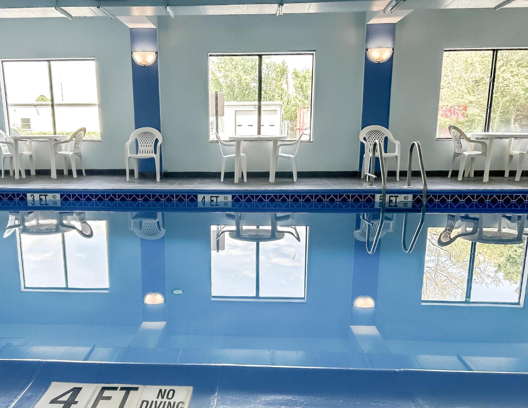 Comfort Inn & Suites Cambridge Εξωτερικό φωτογραφία
